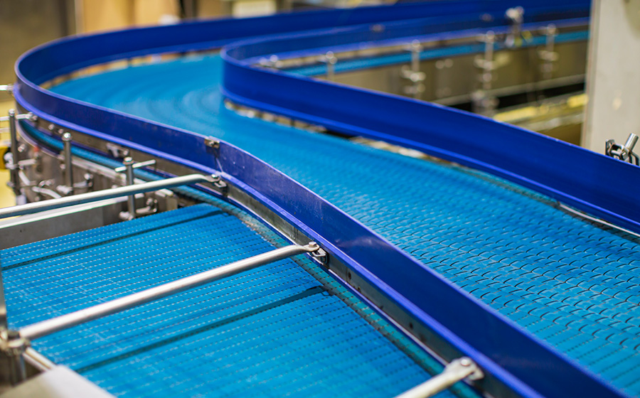 Versatile conveyor belts and chains, integral to sugar processing plants for efficient material handling, transport, and automation in sugar manufacturing.